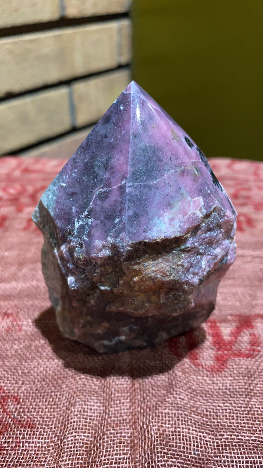 rhodocrosite crystal 