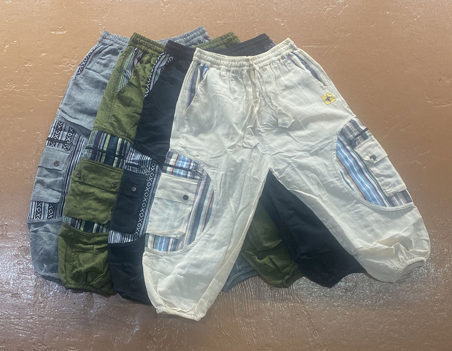 Cotton 7-Pocket Patchwork Capri Pants - Solid