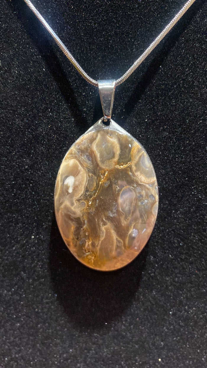 Brown Palmroot Oval Crystal Pendant (XL)