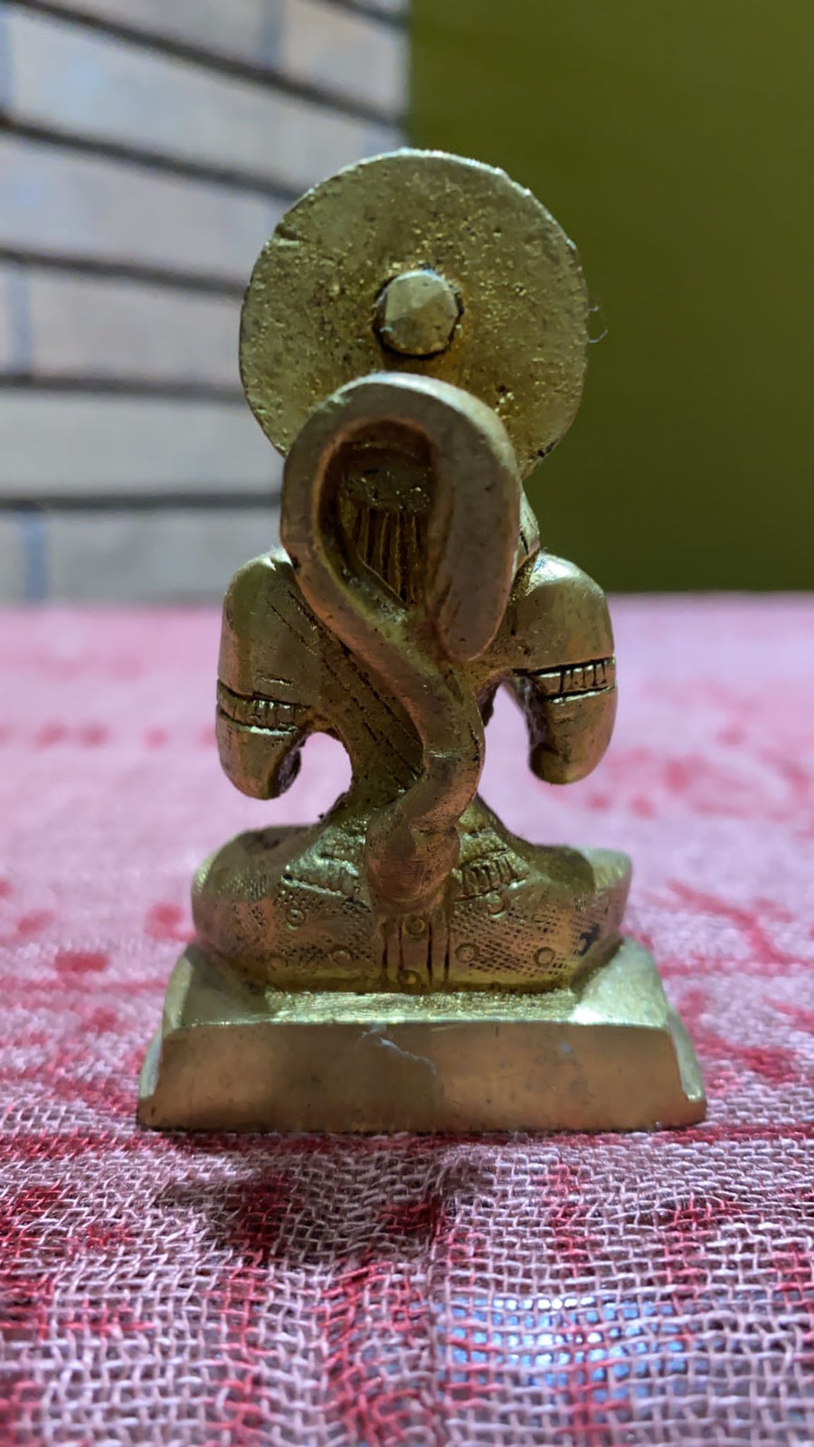 Brass Praying Hanuman Statue - Medium