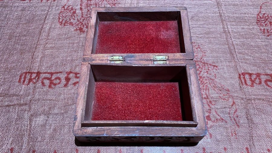 buy wooden box with hinged lid in Eugene, OR
