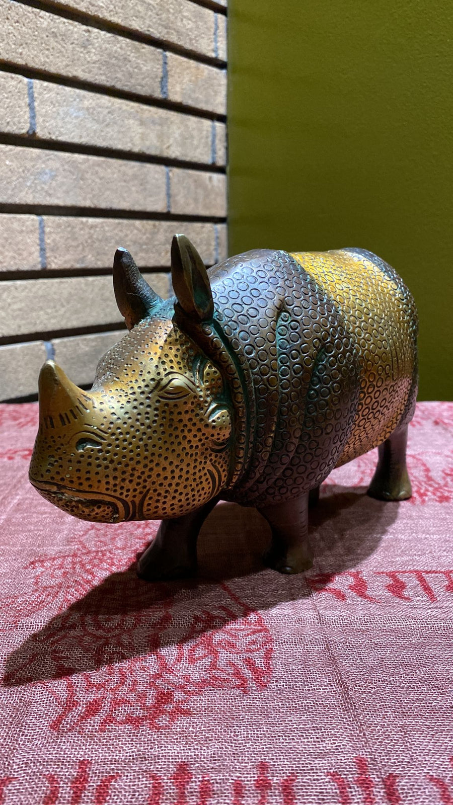 rhino statue 